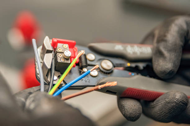 Best Ceiling Fan Installation Electrician  in Oak Brook, IL